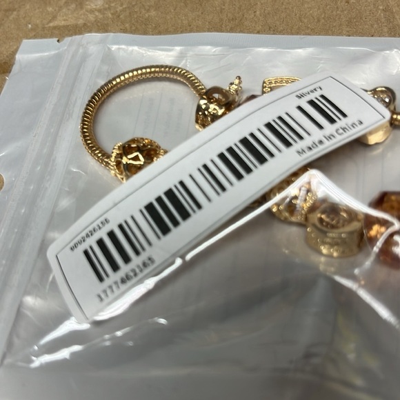 Fashion Hearts Charm Bracelet - Picture 5 of 9